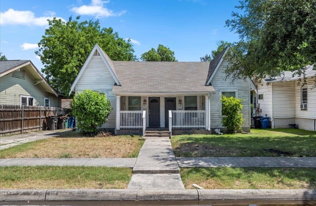 Cozy 1 Bed Home W Free Parking