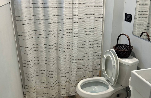 Cozy 1-bedroom apartment in delightful Atlanta with WiFi, AC, Washer and Dryer