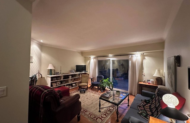 Cozy 1 bedroom in Condo