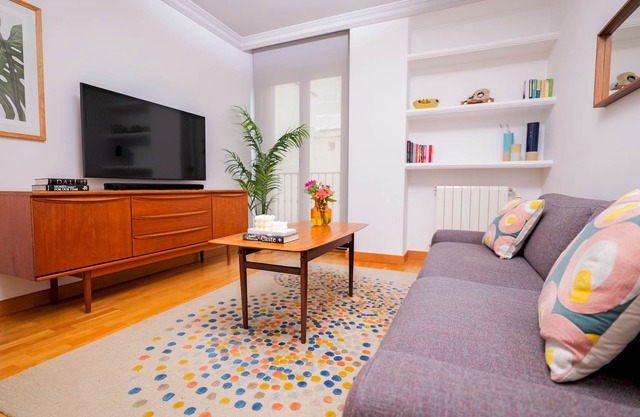 Cozy 1BR apartment with Pool in Chueca