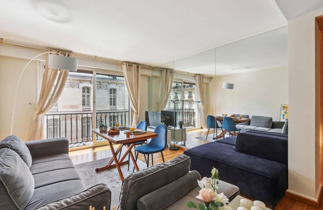 Cozy 1BR Near Trocadero & Arc de Triomphe