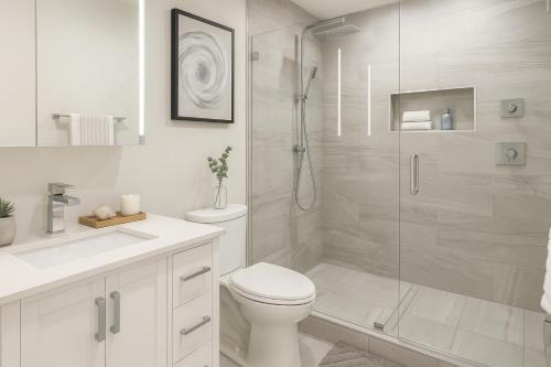 Cozy 2 Bed Condo with Vibrant Downtown Energy