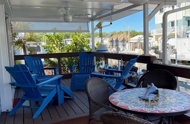 Cozy 2 Bedroom 2 Bath Canal Front Home Key Largo
