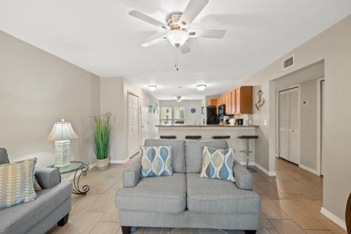 Cozy 2-Bedroom Condo in Prime Siesta Key Location