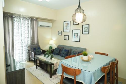 Cozy 2 Bedroom Condo with Balcony for Rent