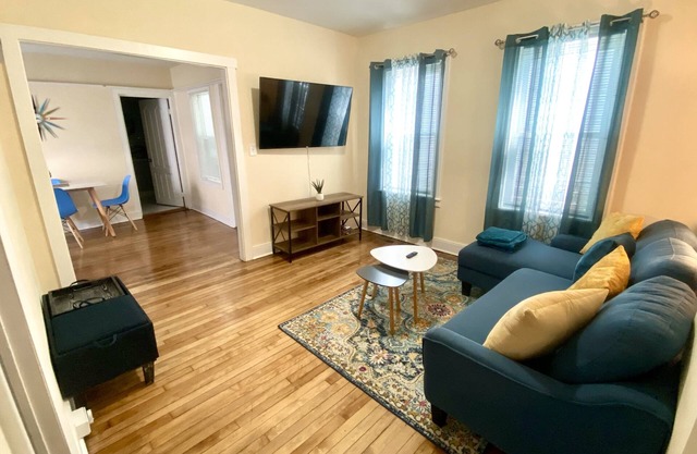 Cozy, 2 BR APt in Worcester Close to Downtown, Palladium, DCU center, Polar Park