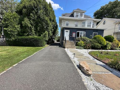 Cozy 2BR Basement Apartment with Private Entry & Parking in Elizabeth, NJ