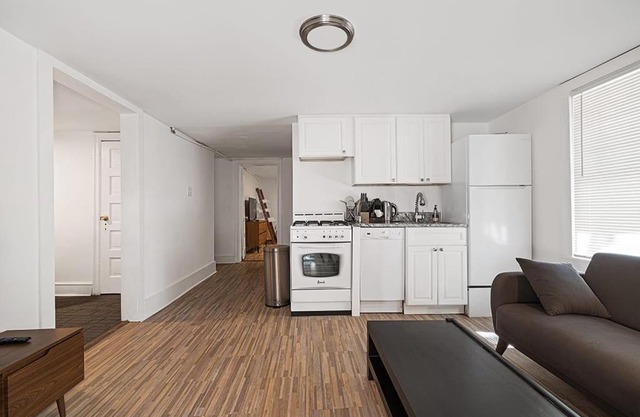 Cozy 2BR By the Beachside