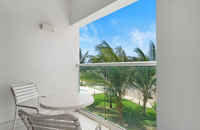 Cozy 2BR Condo! Resort Style Pool!