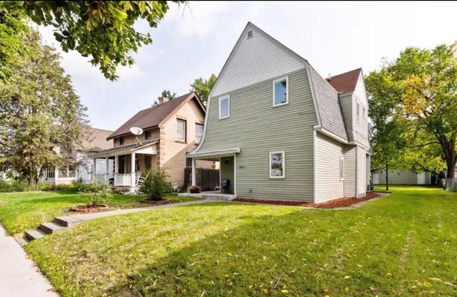 Cozy 3-bedroom Home in NE Historic Arts District