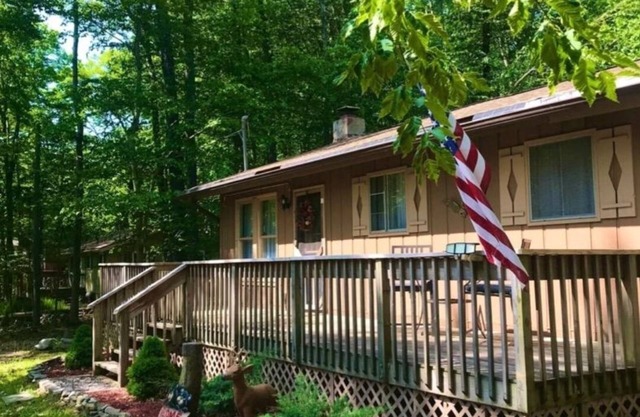 Cozy 3 Bedroom home waiting for memories to be made at Big Bass Lake!