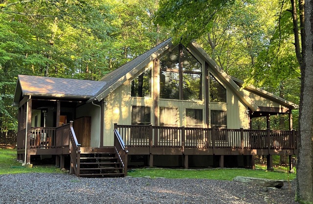 Cozy 4-bedroom cabin