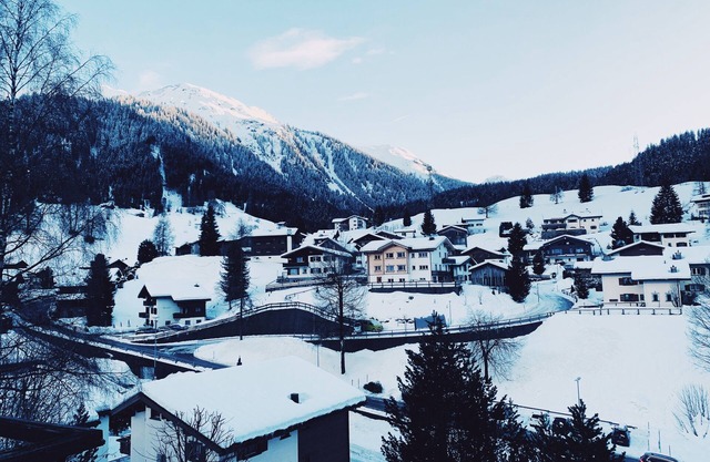 Cozy Alpine Chic Studio in Klosers for all mountain lovers