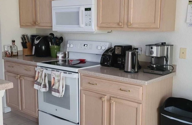 Cozy and Beautiful 3 bed. Villa, quiet neighborhood, near Golf Course & beaches.