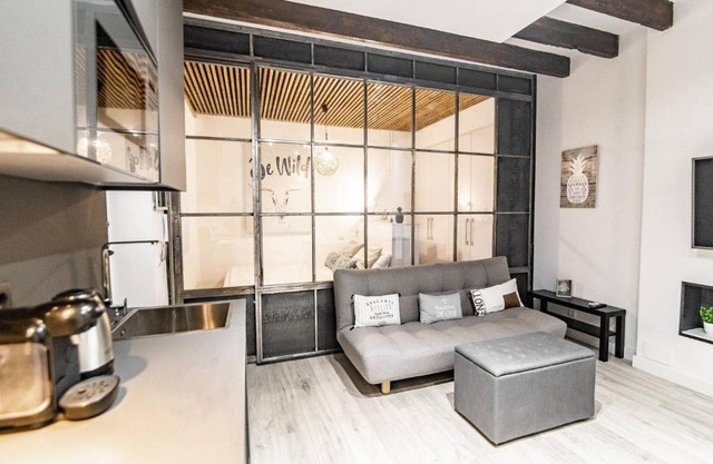 Cozy and modern apartment for 4 in Madrid