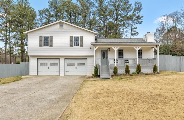 Cozy and Spacious, Family & Pet Friendly