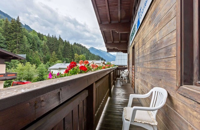 Cozy Apartment in Saalbach-Hinterglemm near Ski Area