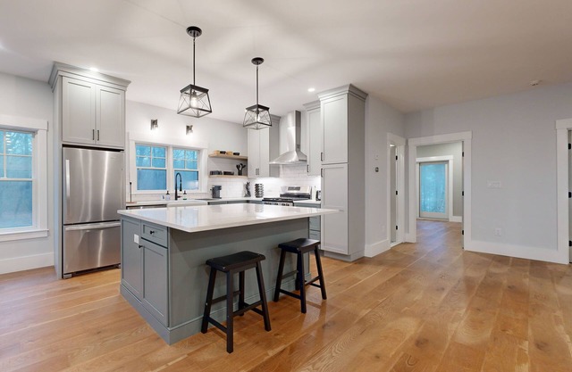 Cozy apartment across from kid friendly park with W/D, AC, games, & pond view