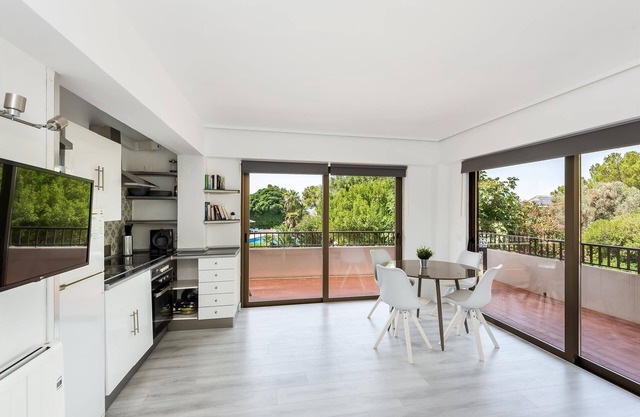 Cozy apartment in Betlem with pool, Apartamento Betlem