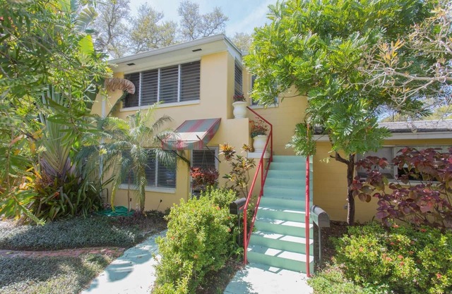 Cozy Apartment in Historic Hyde Park South Tampa