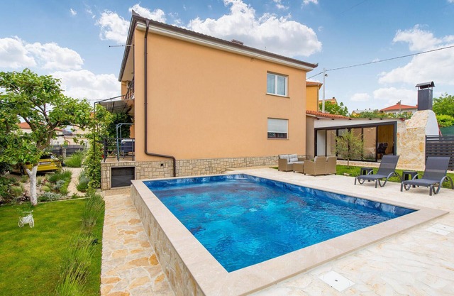 Cozy apartment in Rijeka with WiFi