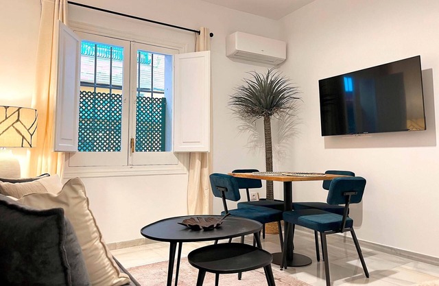 Cozy Apartment in Sevilla Center. Baños IV