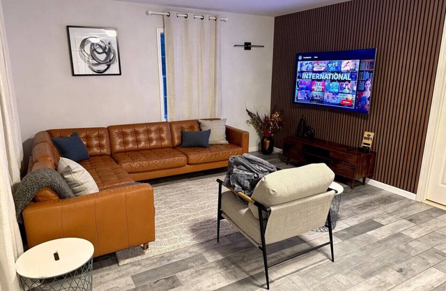 Cozy Apartment Near Legoland!