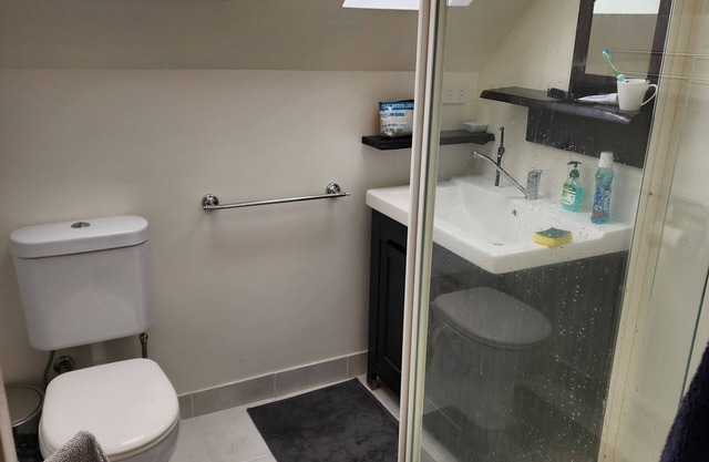 Cozy Apartment w/Terrace Close to City Center