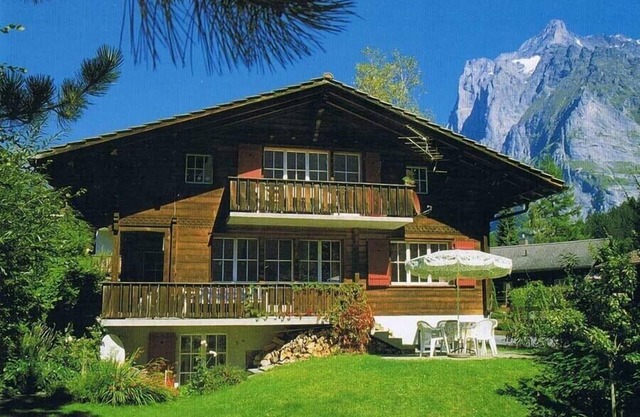 Cozy Apartment with Garden and unique view, near the Ski piste