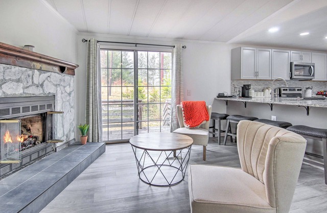 Cozy Asheville Cottage w/Grill & Fire Pit!