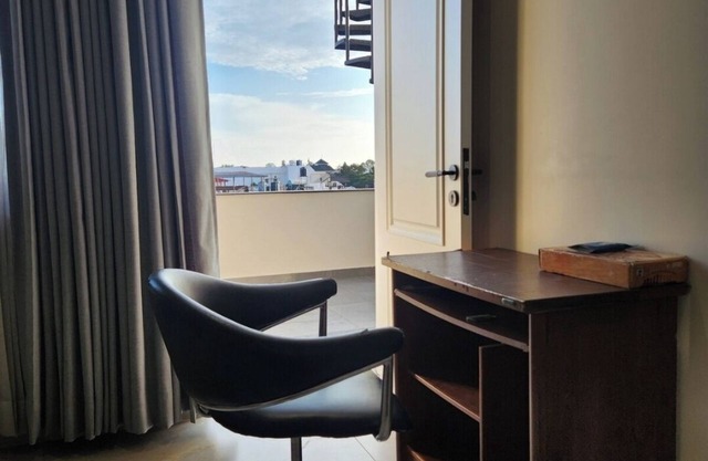 Cozy bed & breakfast in charming Dehradun with AC