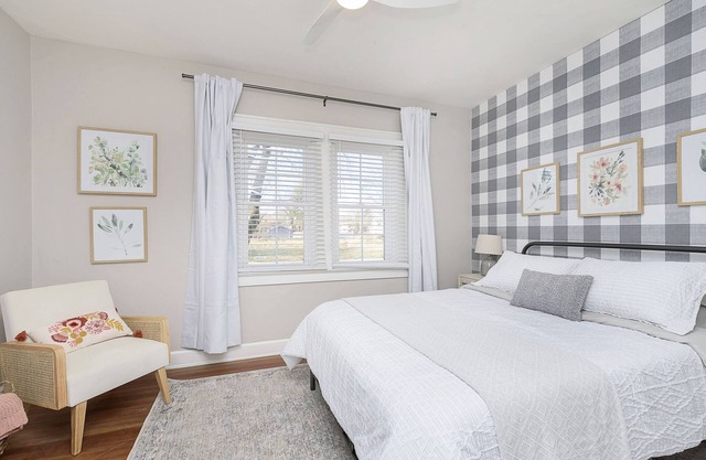 Cozy Bungalow - walk to Broadripple Ave. and Monon