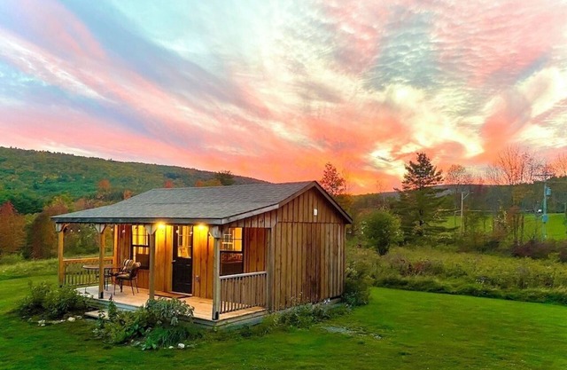 Cozy cabin in enchanting Schoharie with WiFi, AC