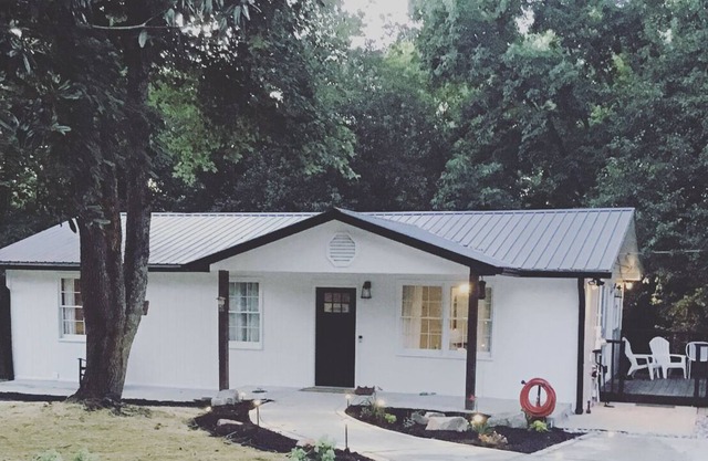 Cozy Cabin in Leipers Fork, TN