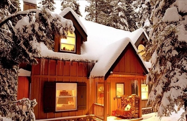 Cozy Cabin Tahoe Pines