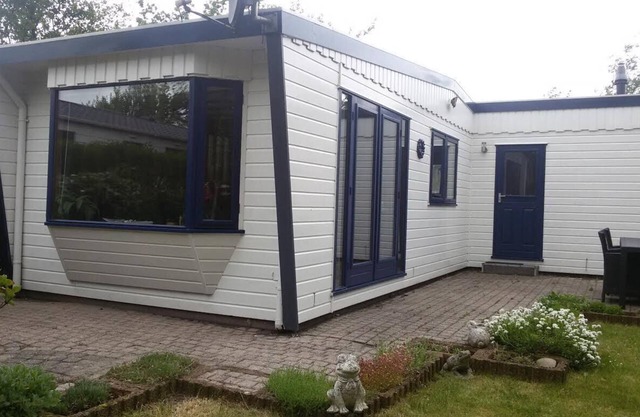 Cozy chalet near the beach