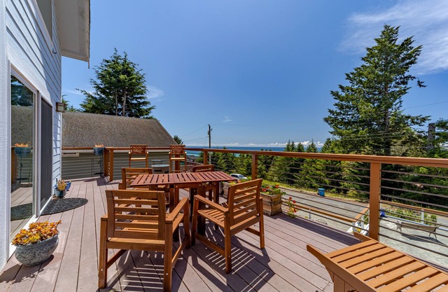 Cozy coastal home with magnificent ocean views, near private landing strip.
