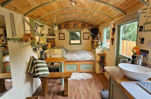Cozy Cobblers Cabin