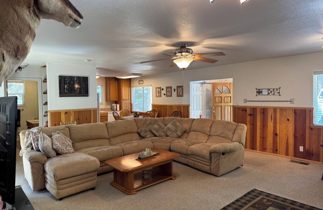 Cozy Cold Springs Cabin