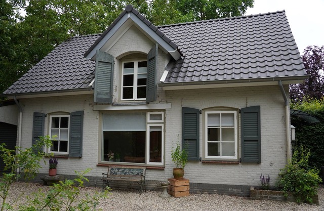 Cozy, complete 4 person house with spacious garden in the Betuwe, central NL