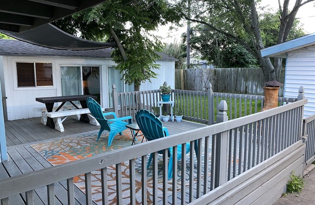 Cozy Cottage at Waverly House