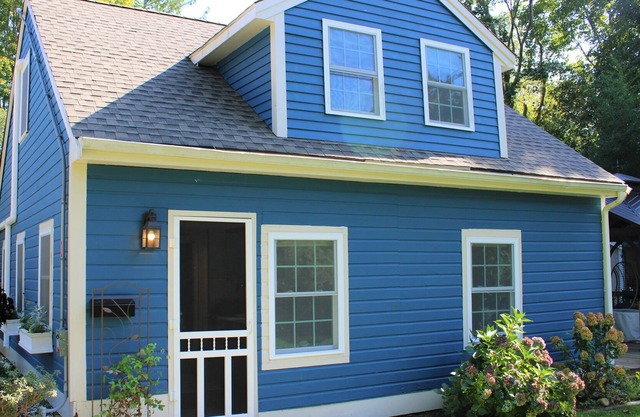 Cozy Cottage Close to Downtown