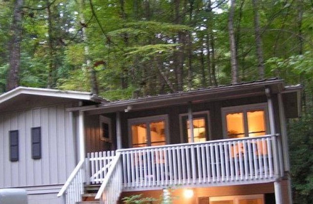 ~~Cozy Cottage~~Minutes From Parkway, Waterfalls & Ski Resort *Fire Pit *WiFi~~