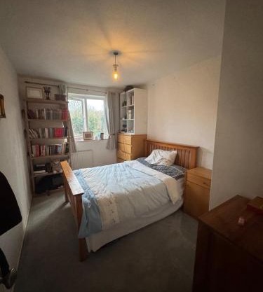 Cozy Designer Flat with Riverside