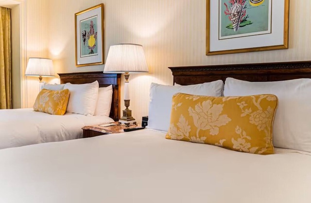 Cozy Double Beds at Westgate, 2 Family Ready Rooms, Rooftop Pool