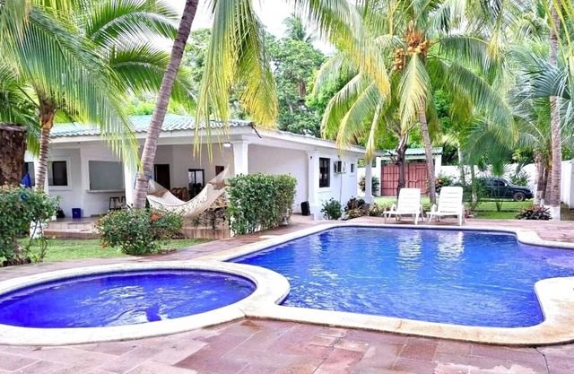 Cozy familiar Villa at Playa Amatecampo
