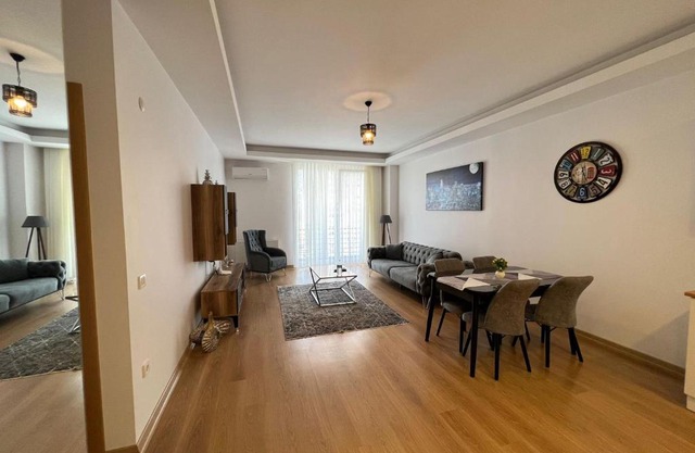 Cozy Home 1 Room 1 Living Room Apartment