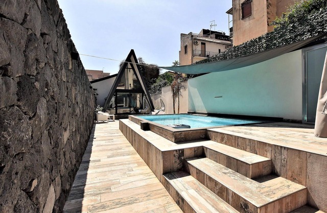 Cozy home in Catania with kitchen