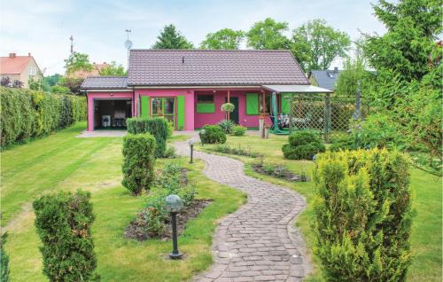 Cozy Home In Nowe Warpno With Wifi