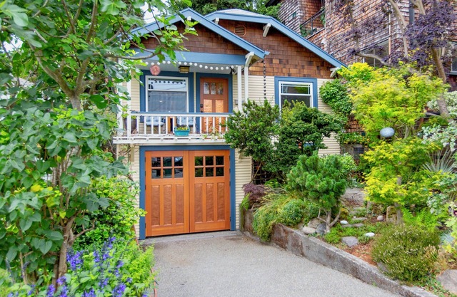 Cozy Home Near Lake Union & UW